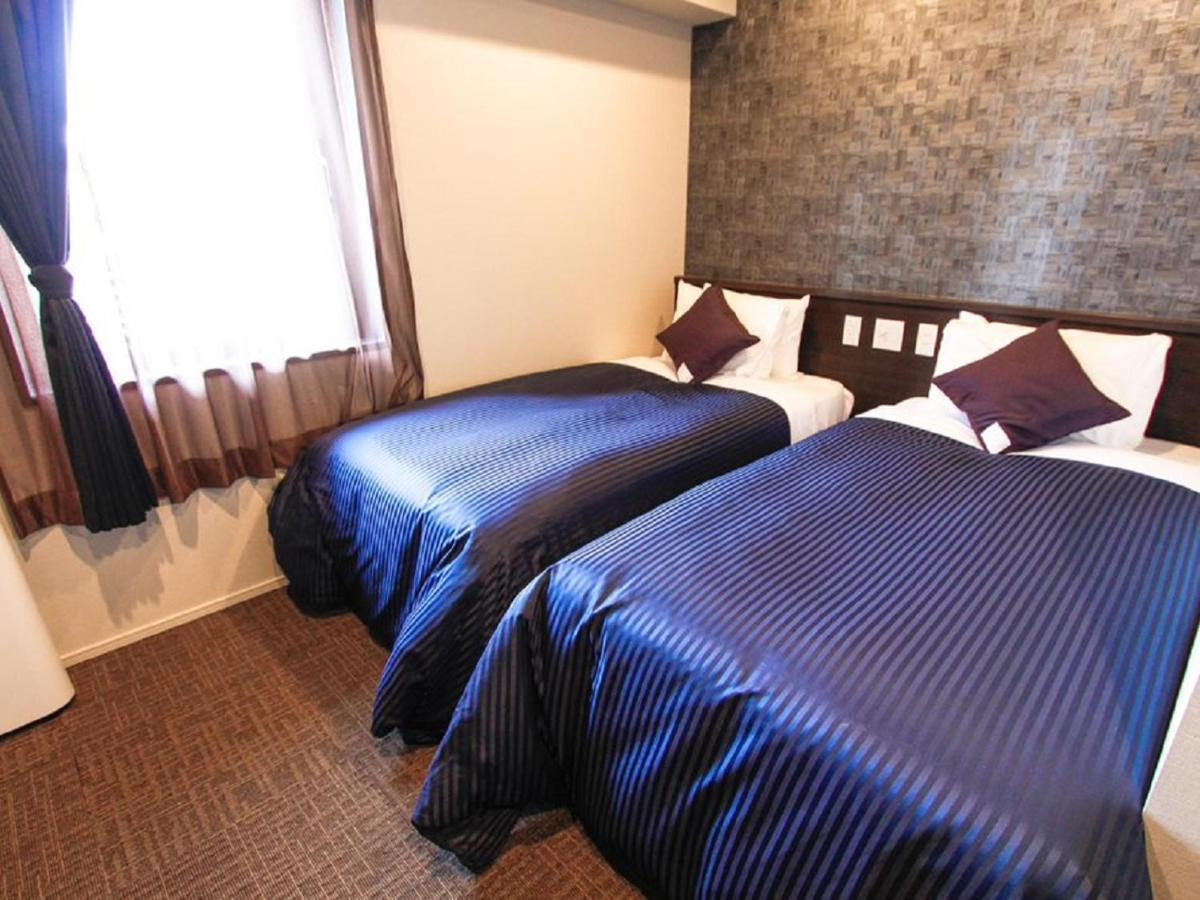 Hotel Livemax Osaka Honmachi Экстерьер фото